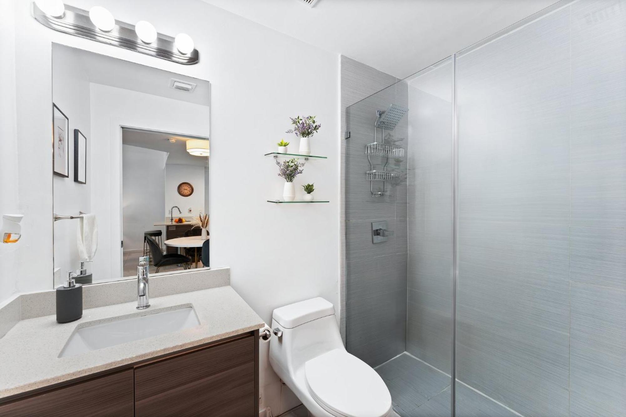 Modern Apartment In Edgewater Miami Room photo